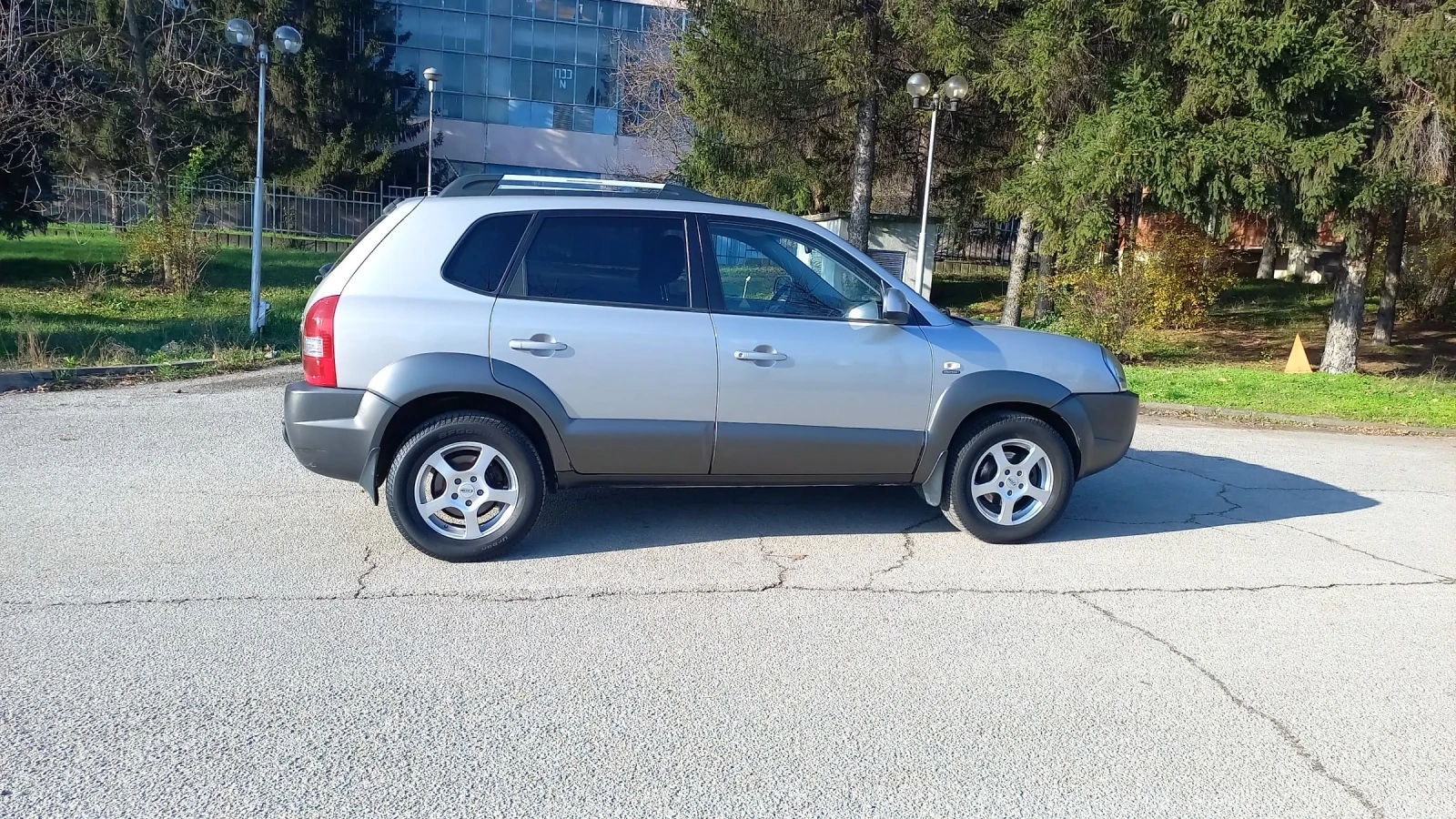 Hyundai Tucson 2, 0CRDI 4х4  - изображение 3