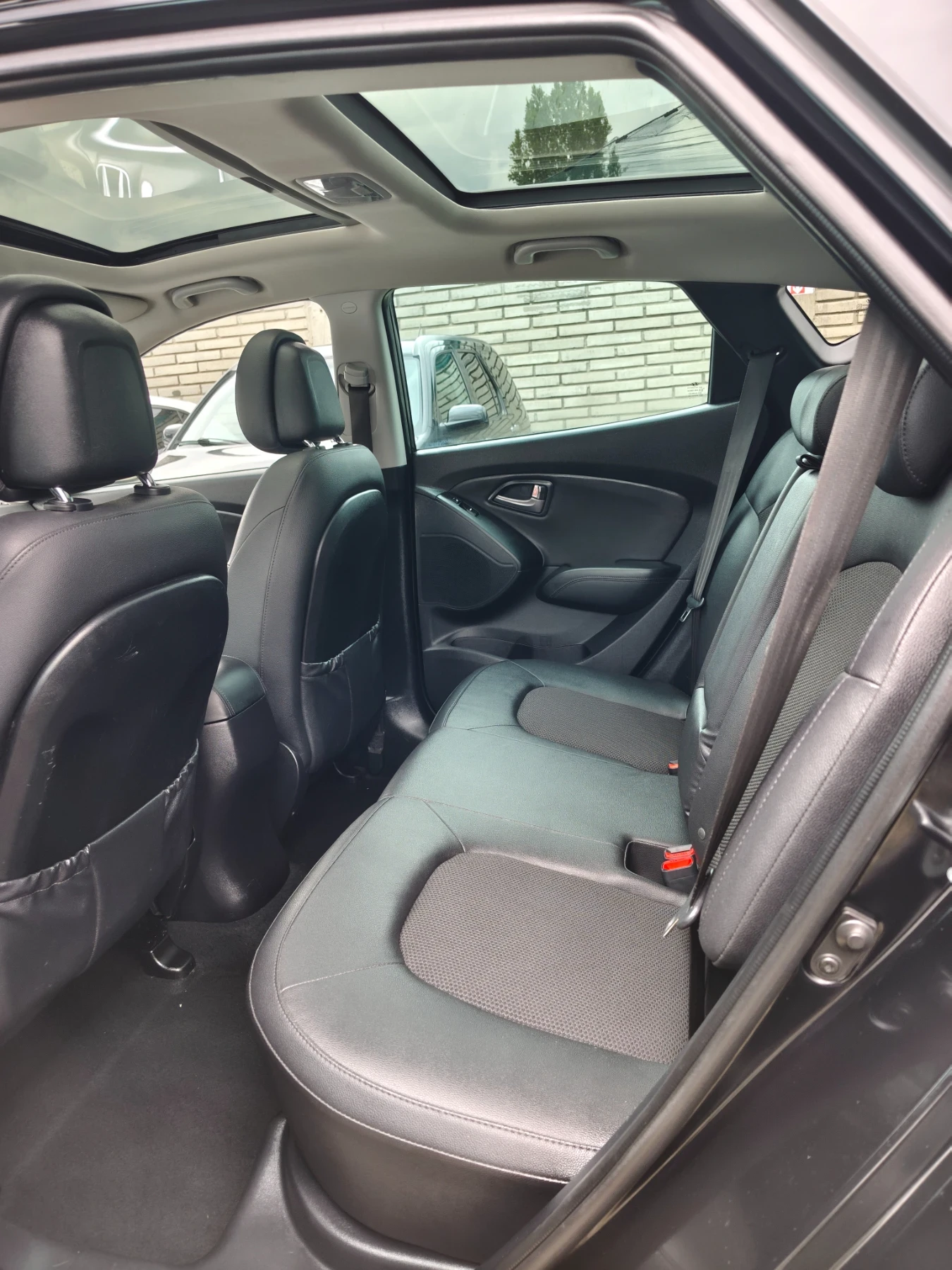 Hyundai IX35 2.0 фейслифт 4* 4 навигация панорама , снимка 4 - Автомобили и джипове - 54279741