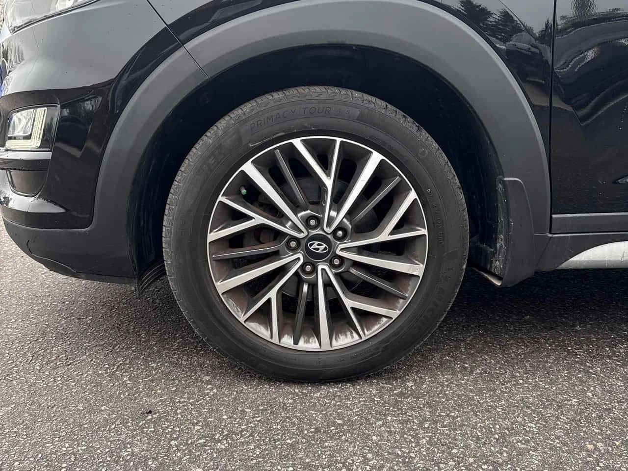 Hyundai Tucson Luxury  CARFAX, снимка 7 - Автомобили и джипове - 54341171