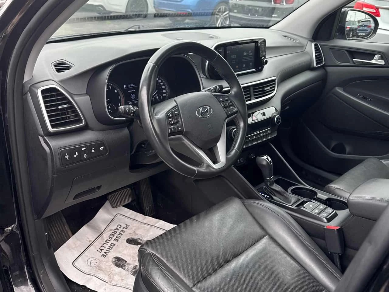 Hyundai Tucson Luxury  CARFAX, снимка 5 - Автомобили и джипове - 54341171