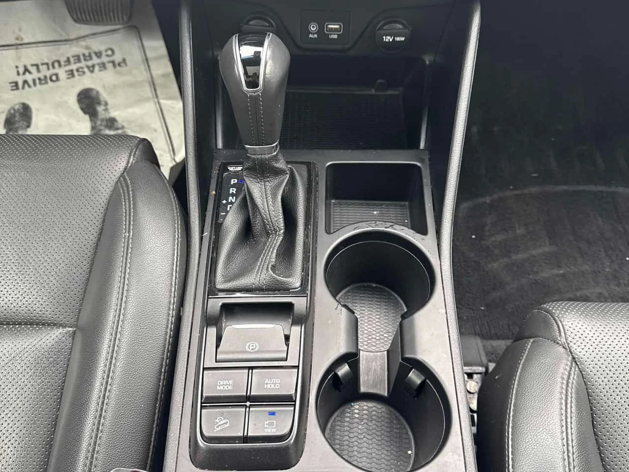 Hyundai Tucson Luxury  CARFAX, снимка 17 - Автомобили и джипове - 54341171