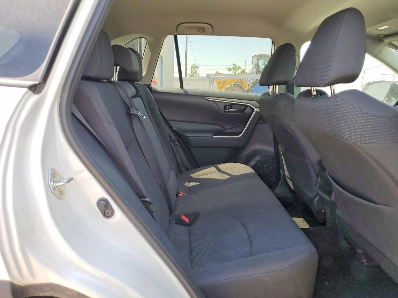 Toyota Rav4 LE AWD, снимка 11 - Автомобили и джипове - 55461996