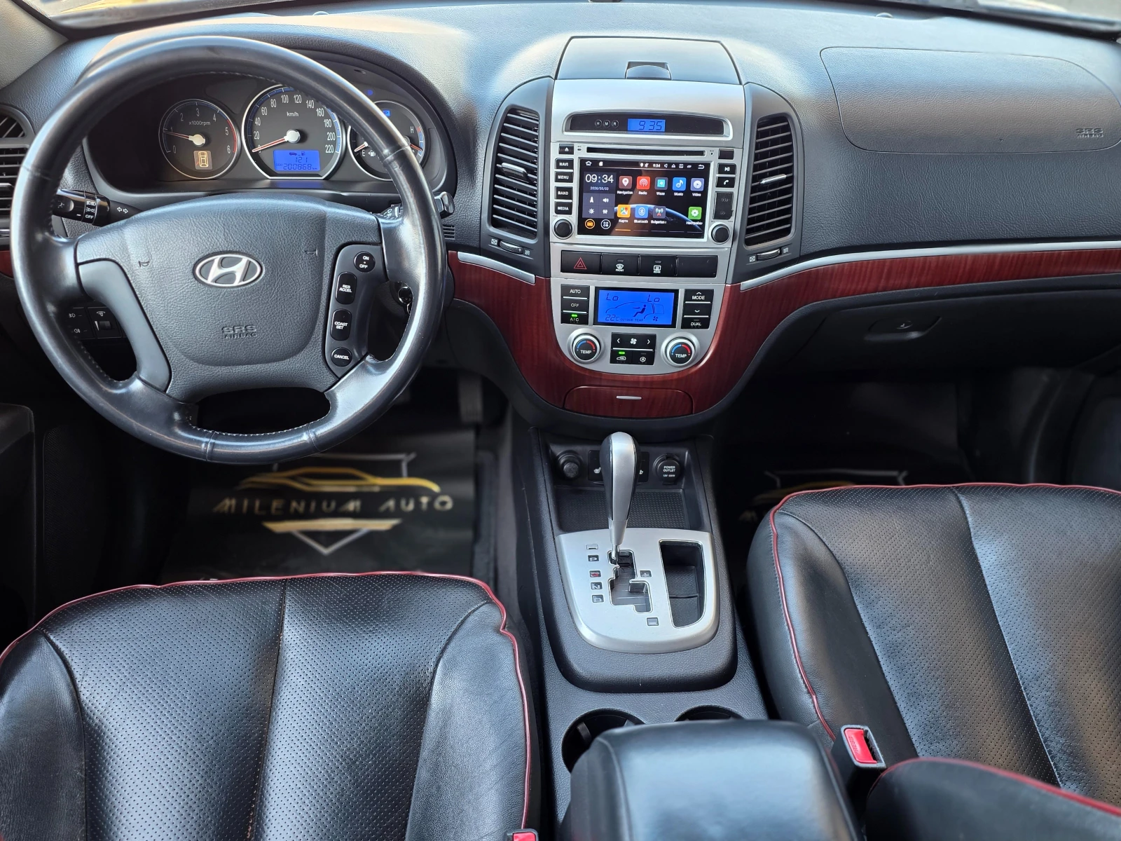 Hyundai Santa fe 6 МЕСЕЦА ГАРАНЦИЯ/2.2D 155кс. Автоматик/Кожа/Нави, снимка 10 - Автомобили и джипове - 55537971
