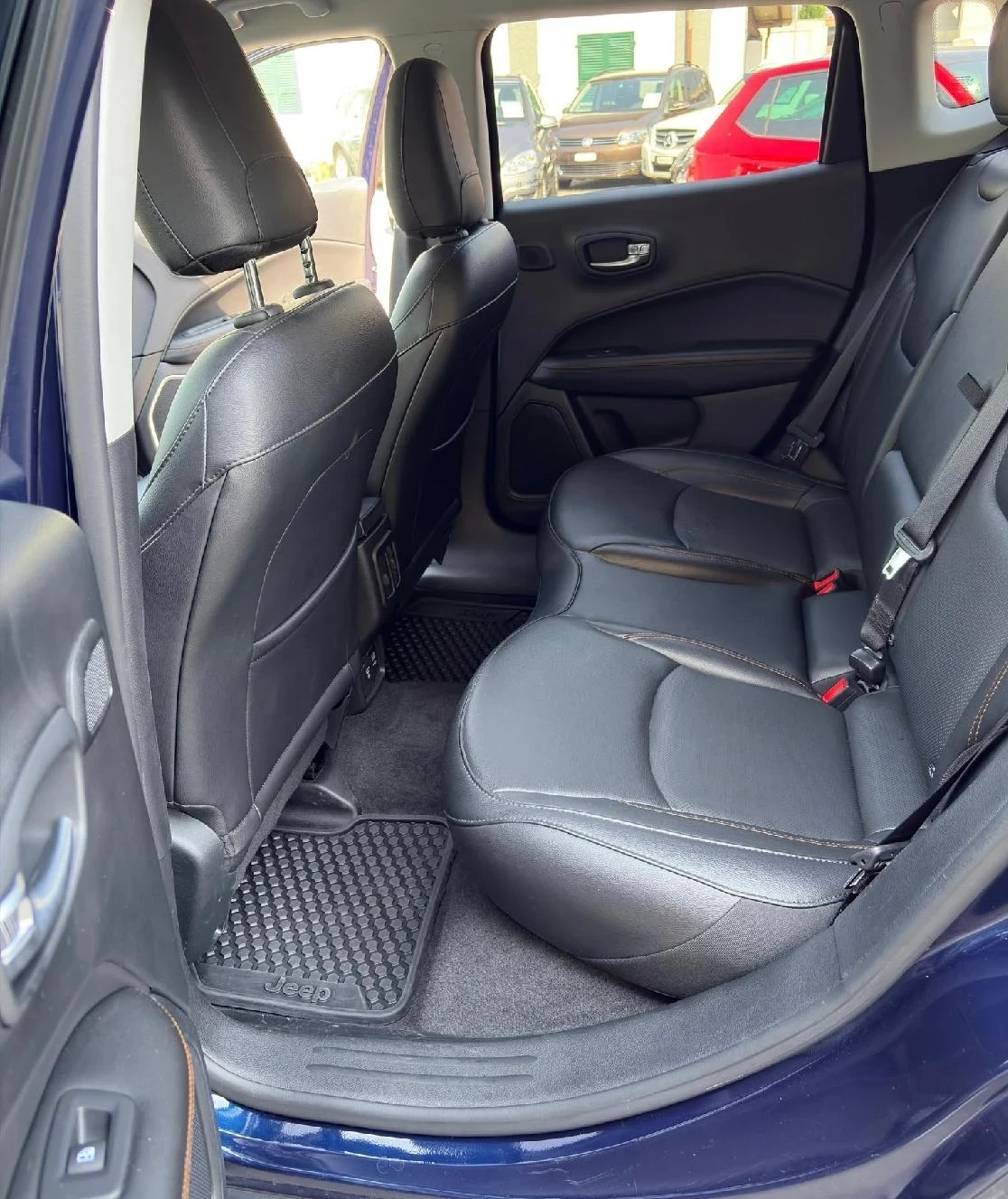 Jeep Compass, снимка 3 - Автомобили и джипове - 55955570