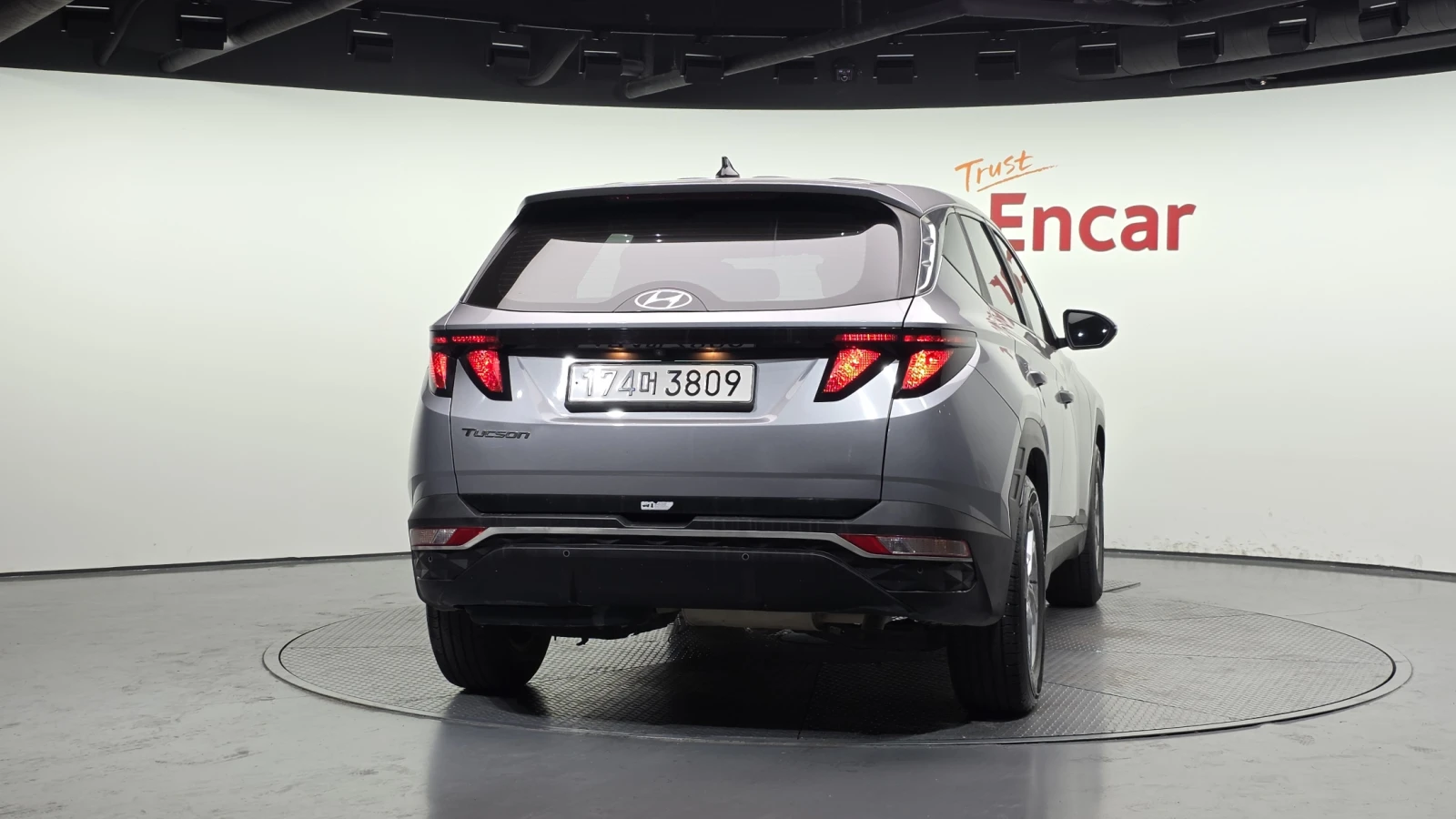 Hyundai Tucson Diesel 2.0 2WD autogeorge.com, снимка 6 - Автомобили и джипове - 56136939