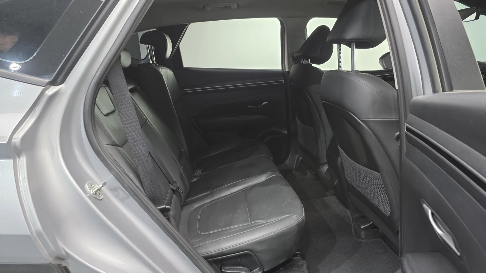 Hyundai Tucson Diesel 2.0 2WD autogeorge.com, снимка 15 - Автомобили и джипове - 56136939