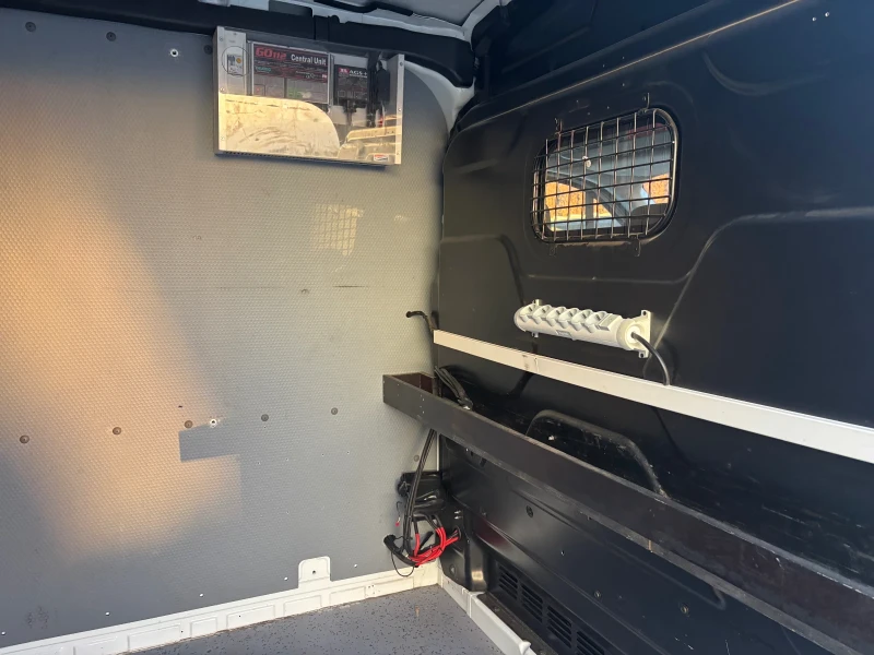 Ford Transit 2.2 D , снимка 10 - Бусове и автобуси - 52543826