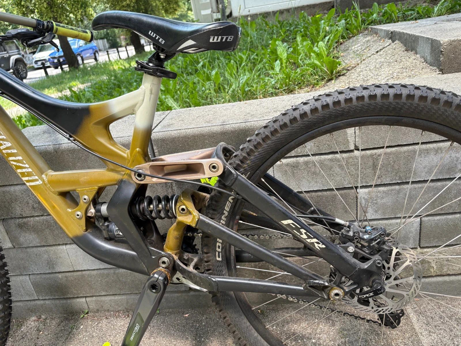 ��������� Demo 7 | Mobile.bg � ����������� 12