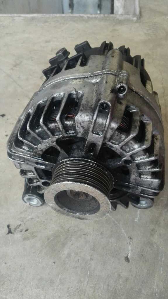 Алтернатор Бмв 320д Е90 (3)