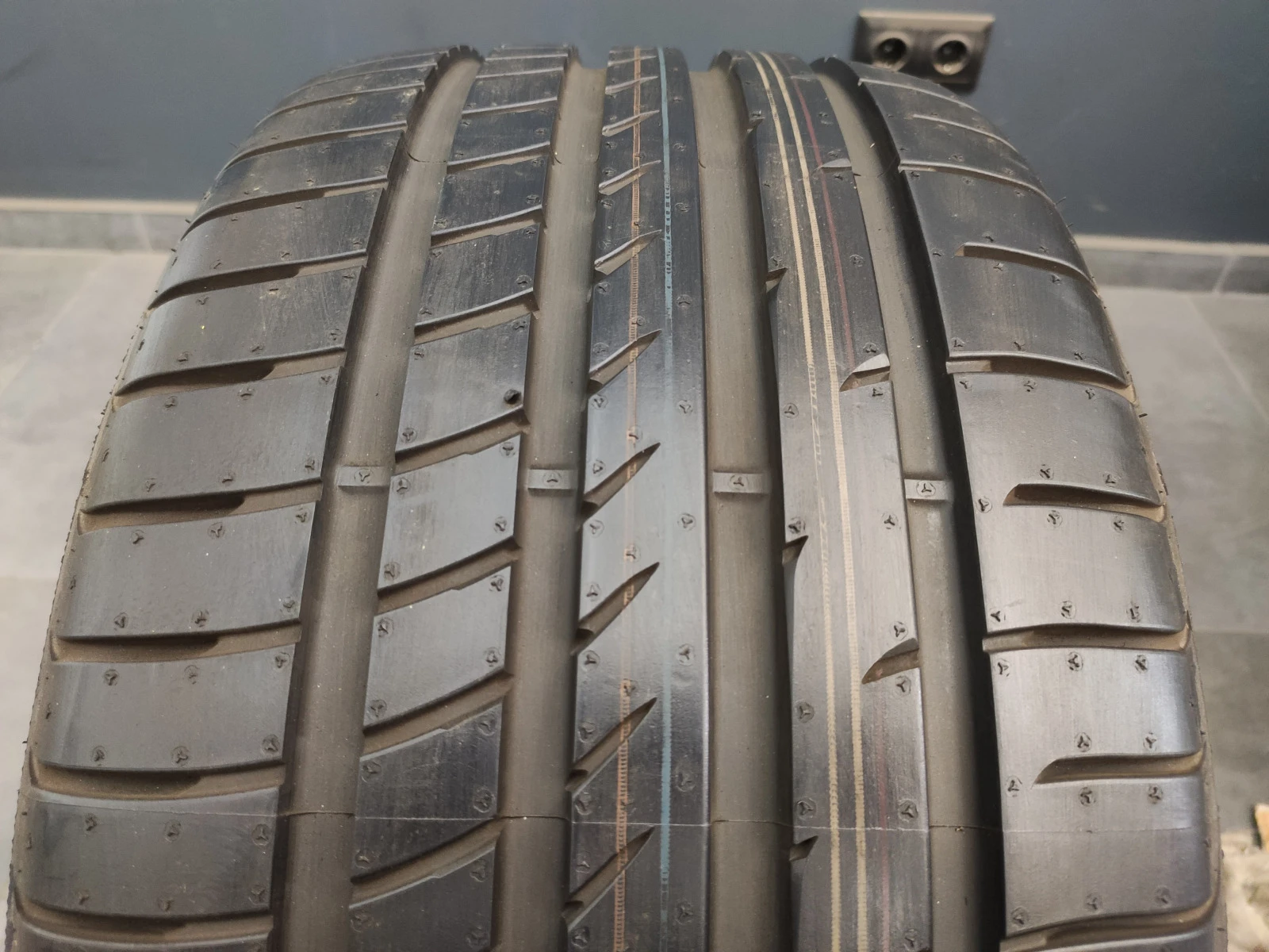  255/40R17 | Mobile.bg   3