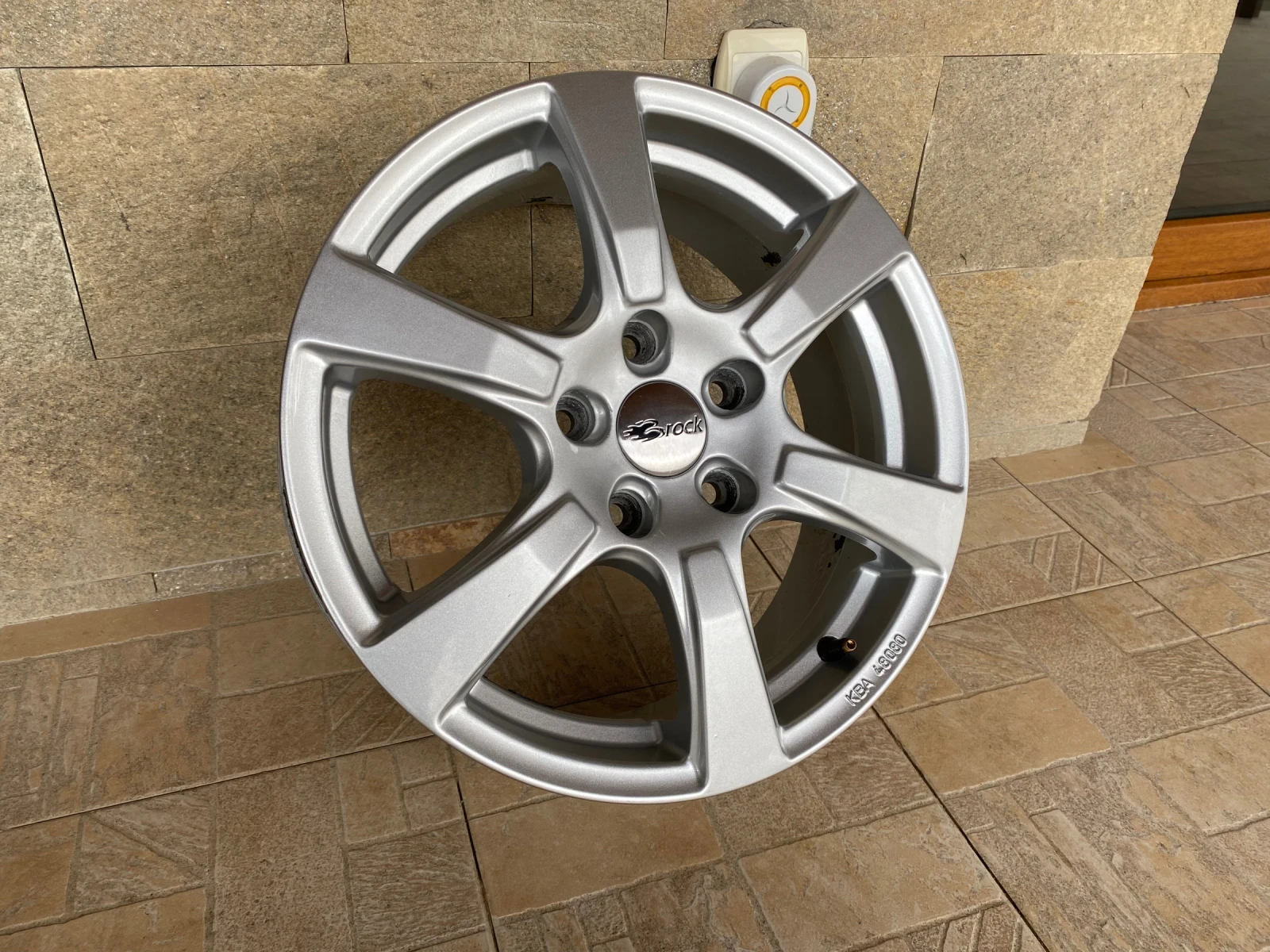 Джанти за Dacia Duster, снимка 3 - Гуми и джанти - 53926683