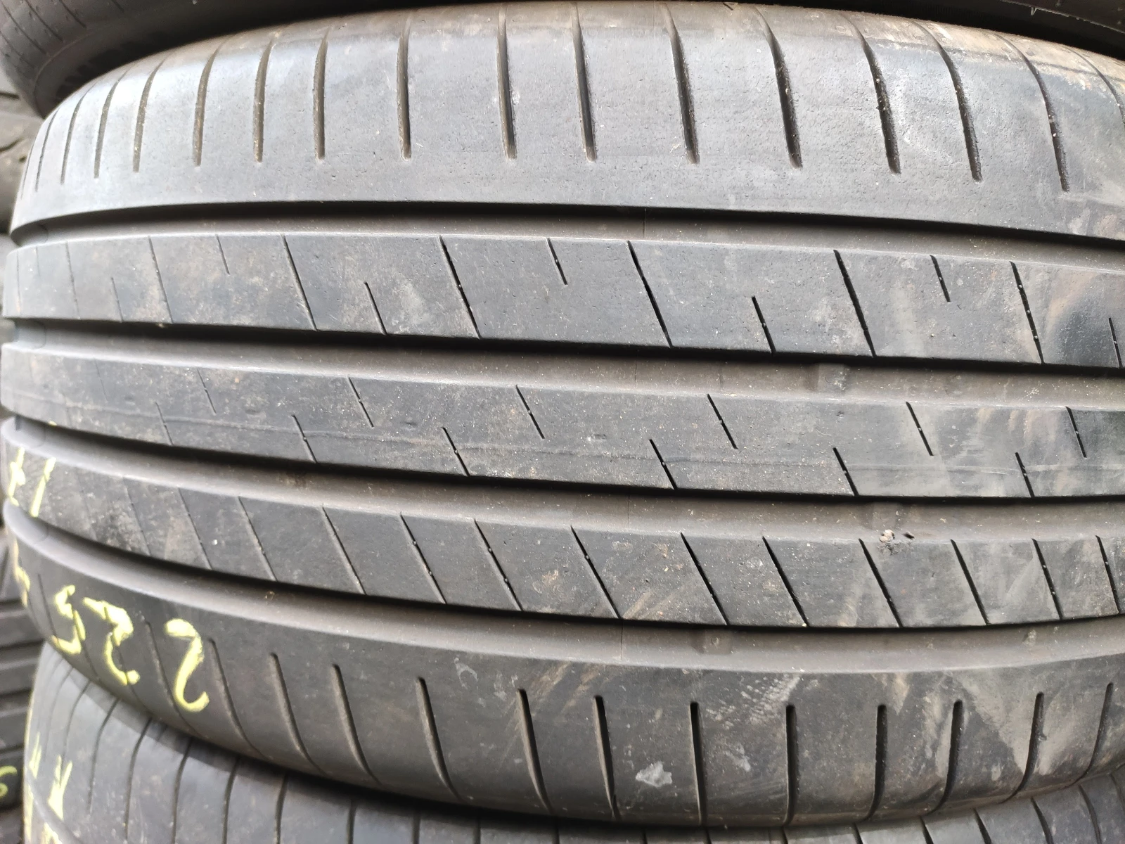 Гуми Летни 225/45R17, снимка 5 - Гуми и джанти - 53980733