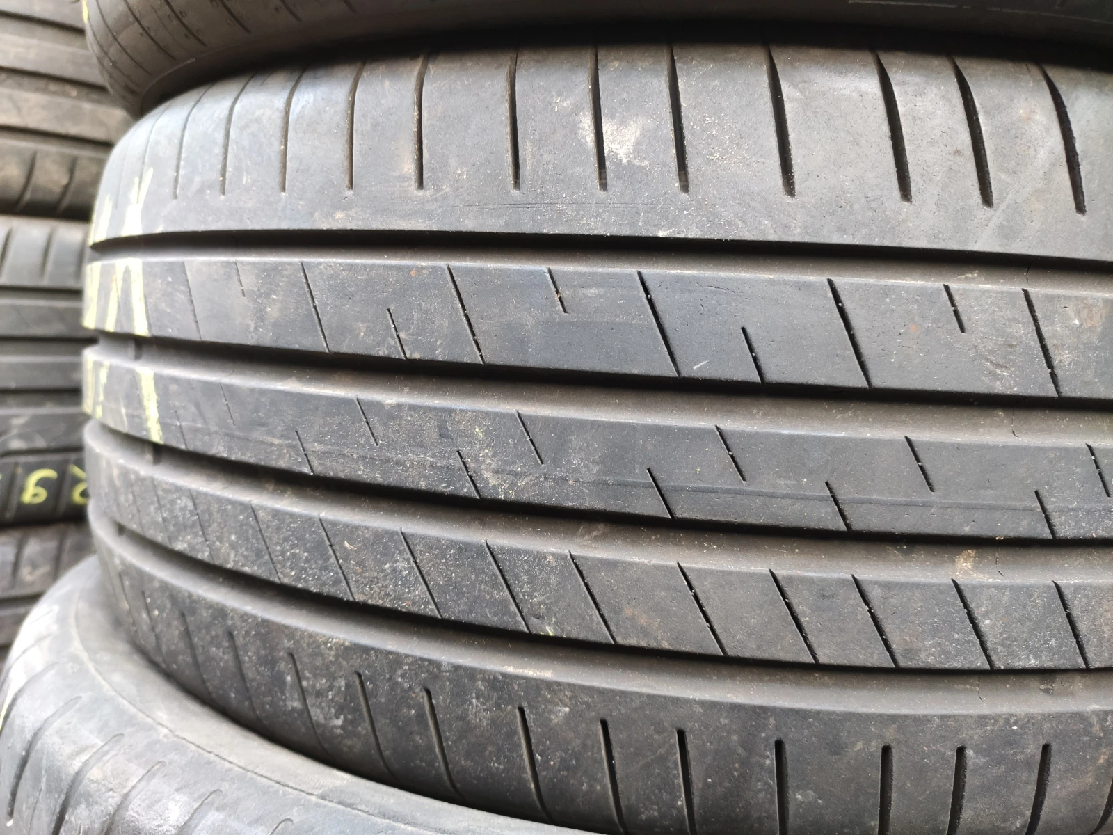 Гуми Летни 225/45R17, снимка 6 - Гуми и джанти - 53980733