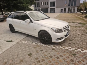 Mercedes-Benz 220, снимка 2