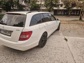 Mercedes-Benz 220, снимка 6