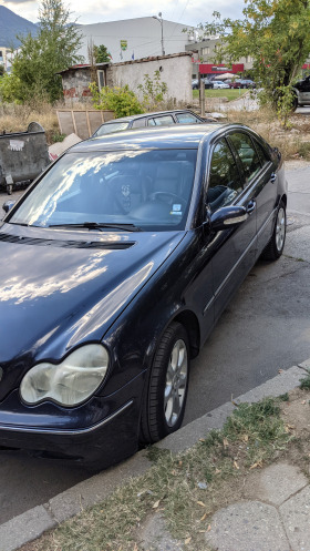 Mercedes-Benz C 200, снимка 4