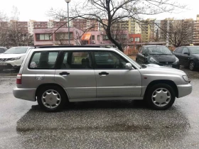 Subaru Forester 2.0Turbo 4Х4 Бензин Автоматик, снимка 8