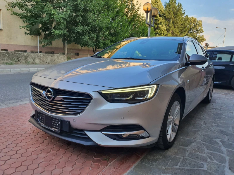 Opel Insignia SPORTSTOURER, снимка 3 - Автомобили и джипове - 46398892