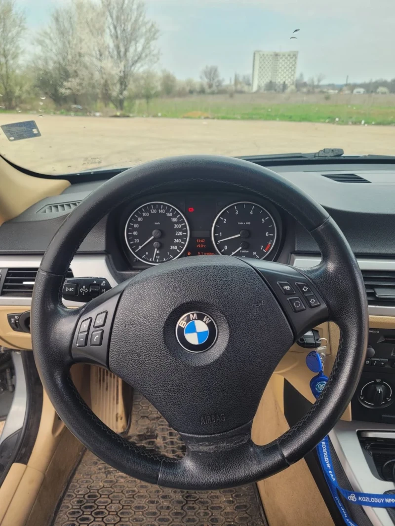 BMW 320 2.0i LPG, снимка 7 - Автомобили и джипове - 48158503