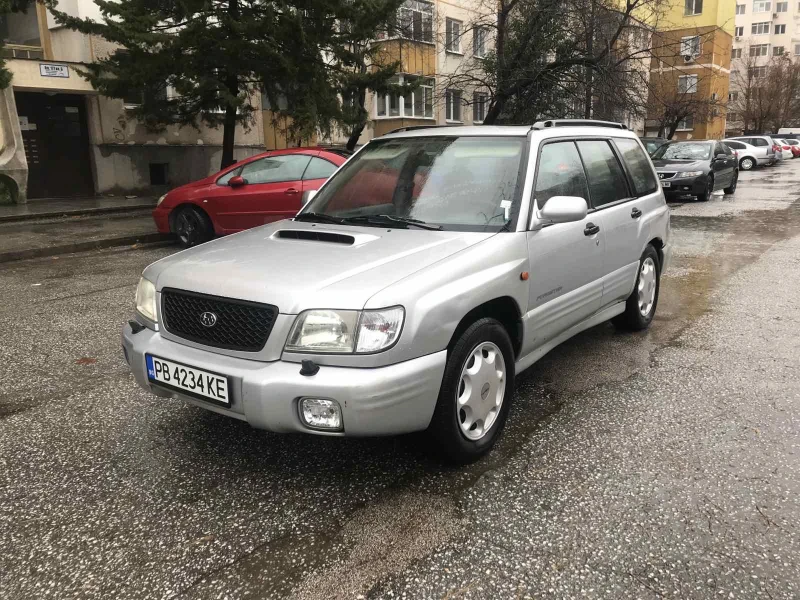 Subaru Forester 2.0Turbo 4Х4 Бензин Автоматик, снимка 1 - Автомобили и джипове - 48457278