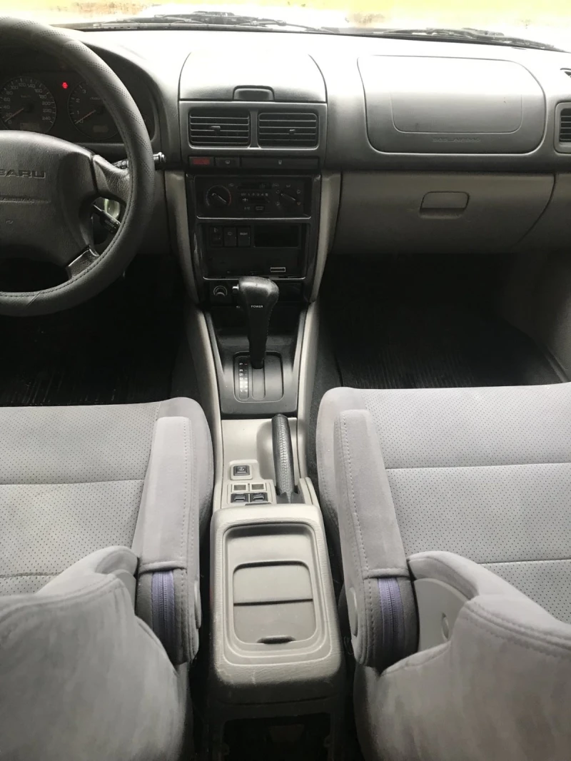 Subaru Forester 2.0Turbo 4Х4 Бензин Автоматик, снимка 9 - Автомобили и джипове - 48457278