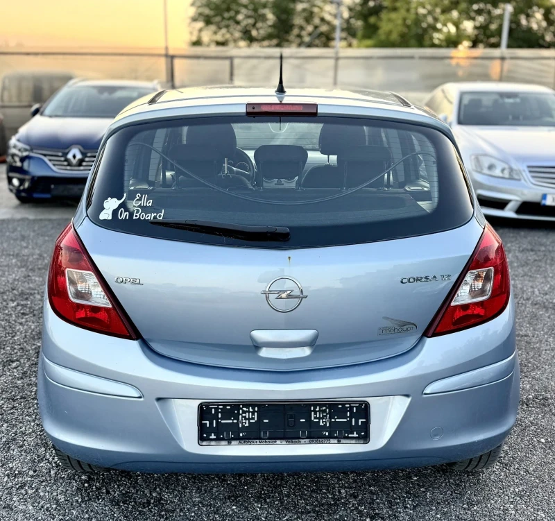 Opel Corsa 1.2 i, снимка 8 - Автомобили и джипове - 51276453