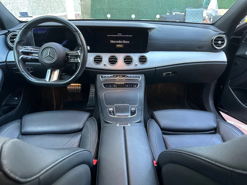 Mercedes-Benz E 200, снимка 12 - Автомобили и джипове - 52500230