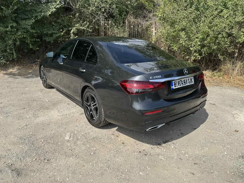 Mercedes-Benz E 200, снимка 3 - Автомобили и джипове - 52500230