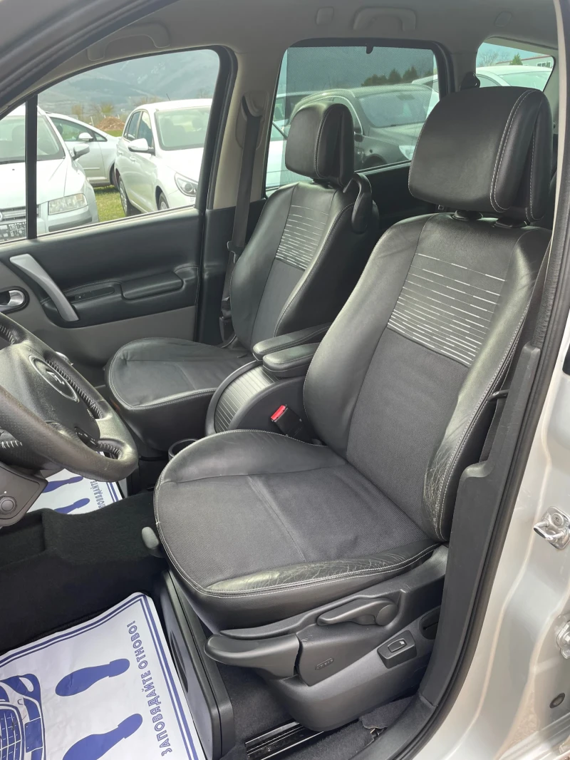 Renault Grand scenic, снимка 11 - Автомобили и джипове - 52369874