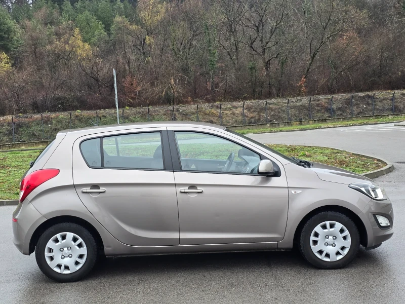 Hyundai I20 1.4i ШВЕЙЦАРИЯ , снимка 4 - Автомобили и джипове - 52689011