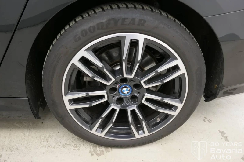 BMW i5 40 xDrive M Sport Paket, снимка 17 - Автомобили и джипове - 52748801