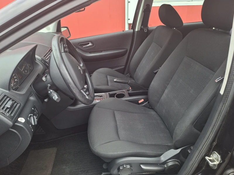 Mercedes-Benz A 160 1.5 бензин  АВТОМАТ, снимка 10 - Автомобили и джипове - 52770762