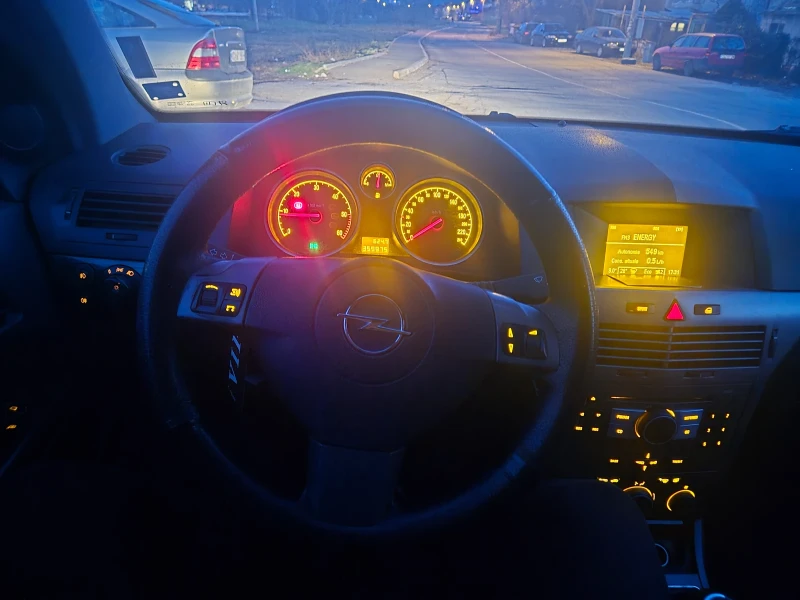 Opel Astra, снимка 10 - Автомобили и джипове - 52958679