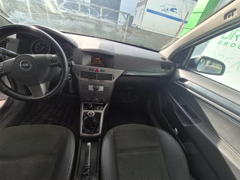Opel Astra, снимка 13 - Автомобили и джипове - 52958679