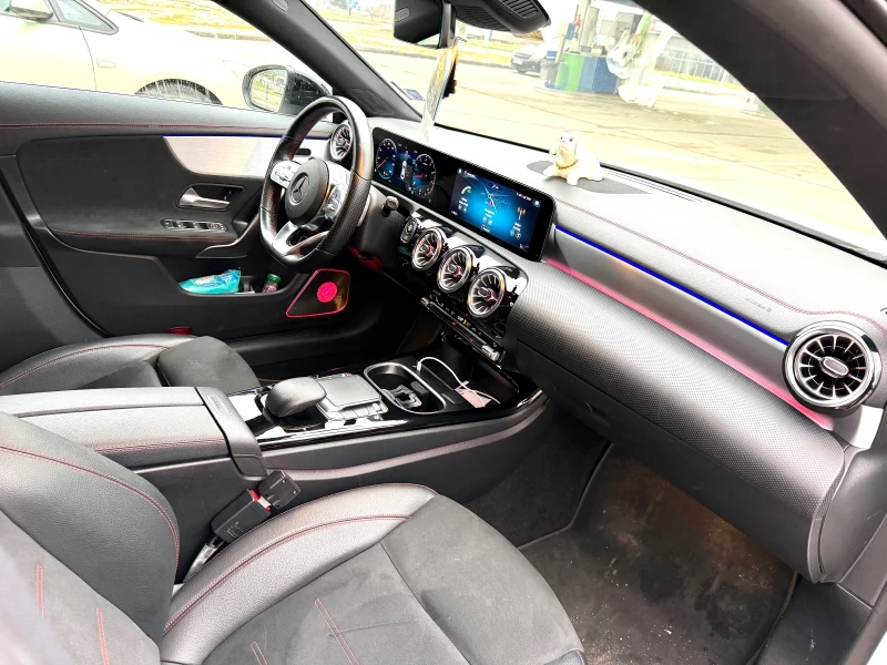 Mercedes-Benz CLA 250 AMG, снимка 8 - Автомобили и джипове - 53360860