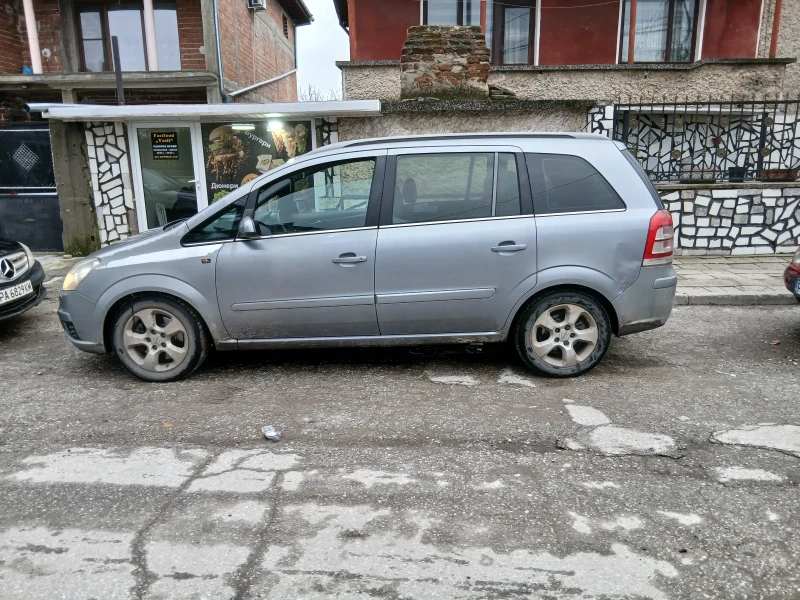 Opel Zafira, снимка 6 - Автомобили и джипове - 53574449
