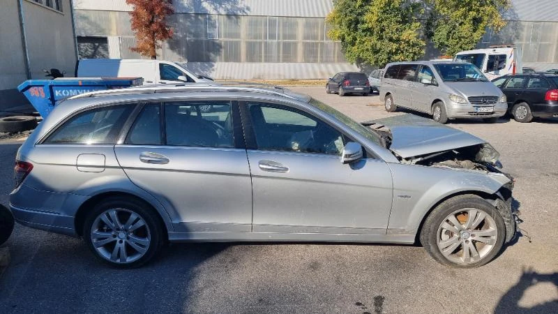 Mercedes-Benz C 220 Cdi 651 Фейслифт, снимка 3 - Автомобили и джипове - 47459740