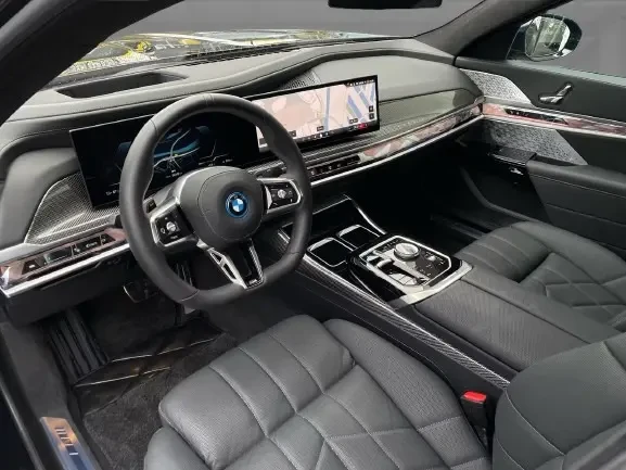 BMW i7 M60 xDrive = Shadow Line = Гаранция, снимка 7 - Автомобили и джипове - 54957301