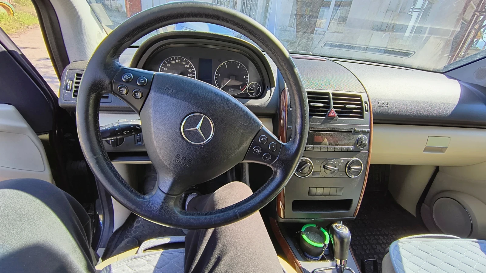 Mercedes-Benz A 200 Елеганс  - изображение 2