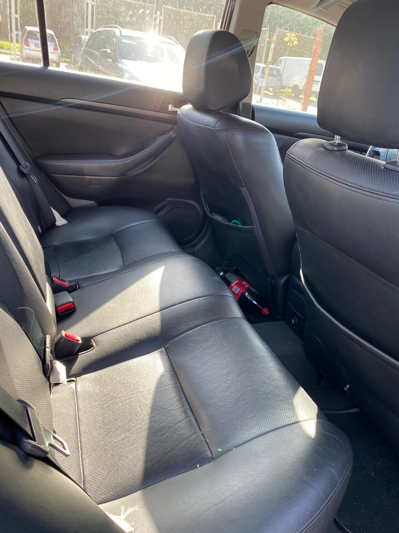 Toyota Avensis 2.2 - изображение 5