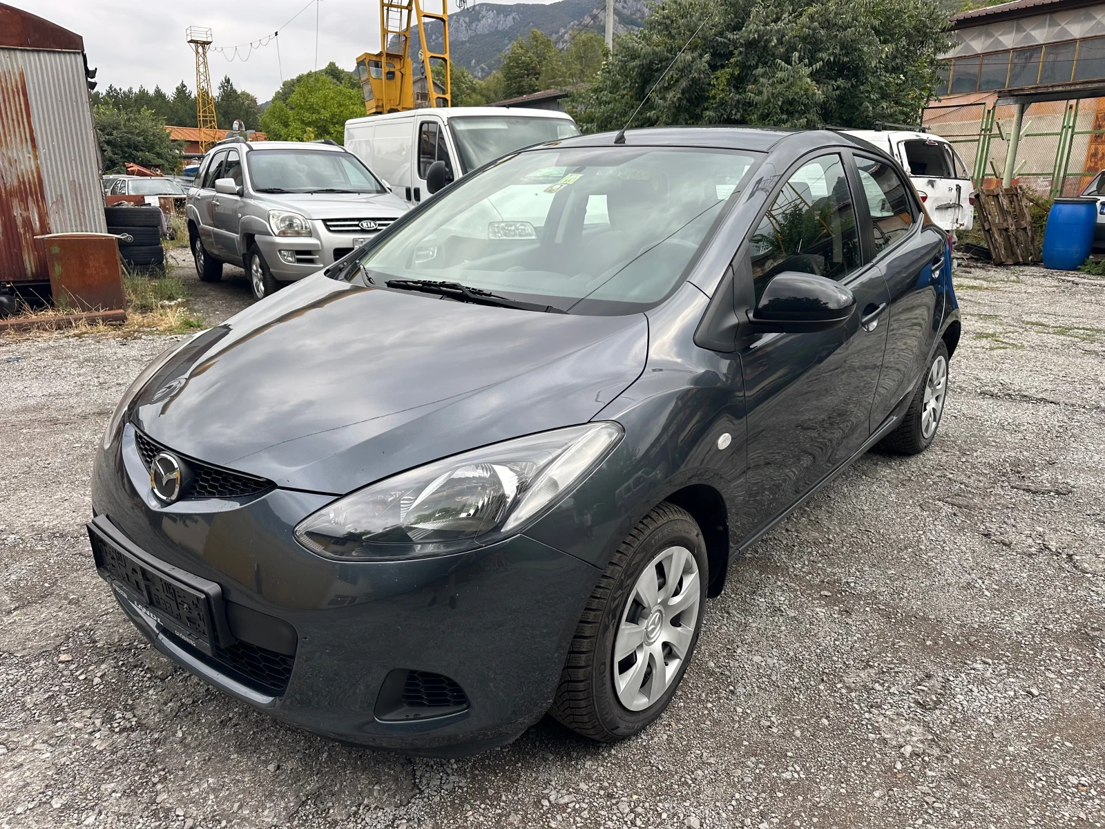 Mazda 2 1.4TDI 137000км - изображение 3