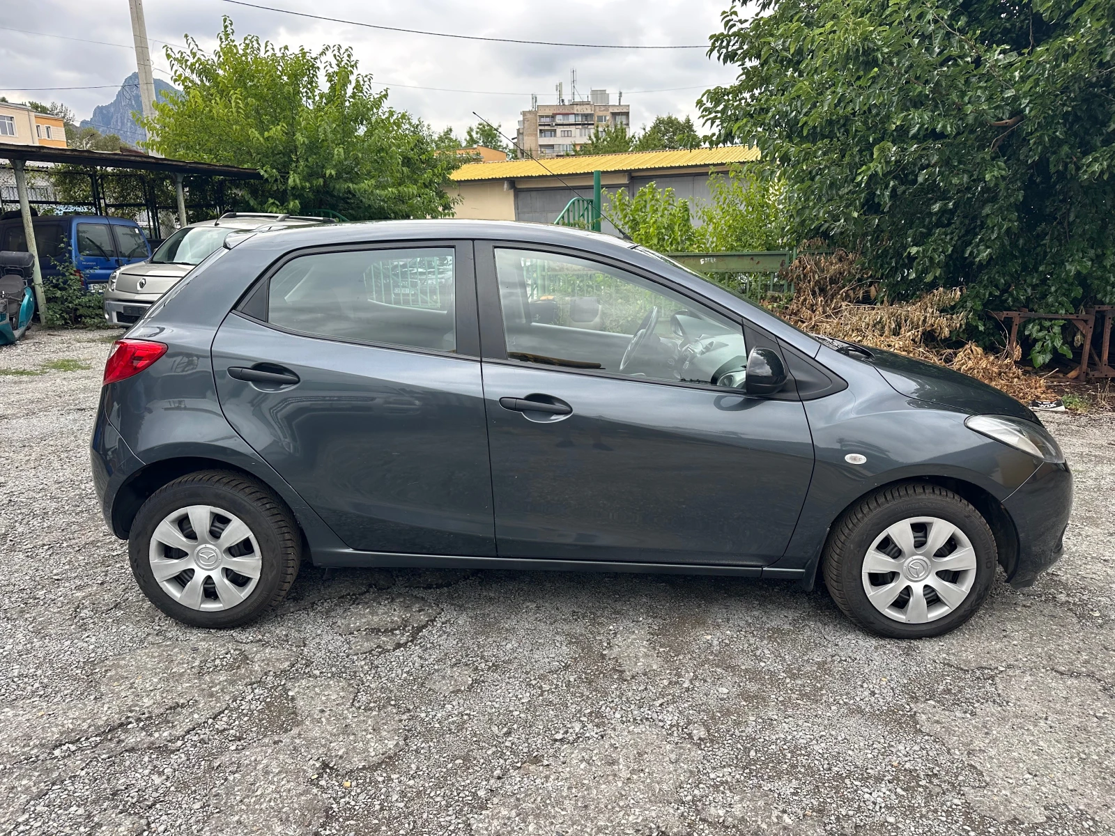 Mazda 2 1.4TDI 137000км - изображение 8