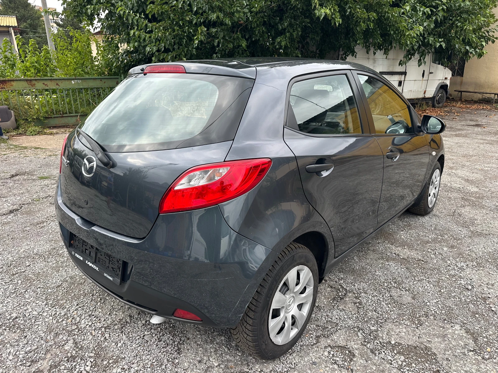 Mazda 2 1.4TDI 137000км - изображение 7