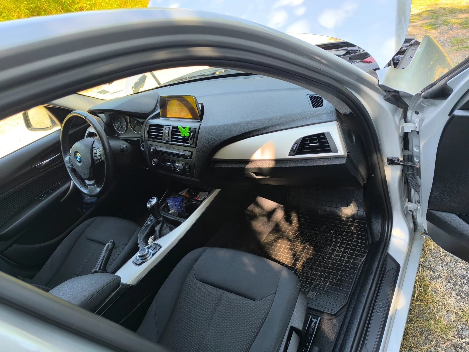 BMW 118 2.0 d - изображение 8