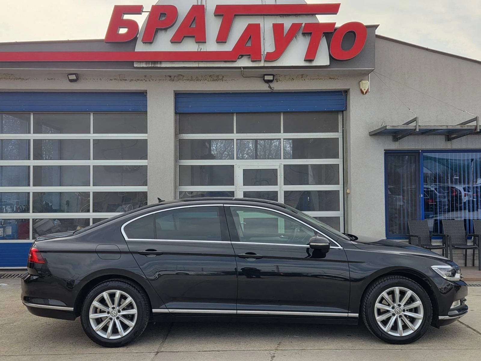 VW Passat 2.0TDI/HIGH-LINE/LIMOSINE/DIGITAL - изображение 5