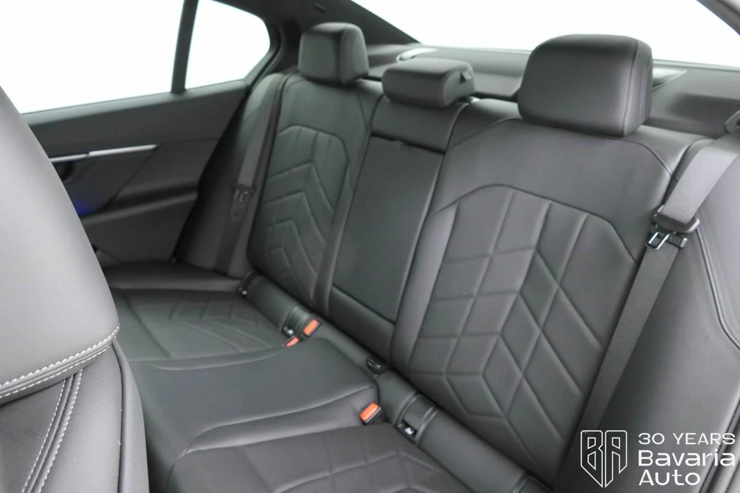 BMW i5 40 xDrive M Sport Paket - изображение 8