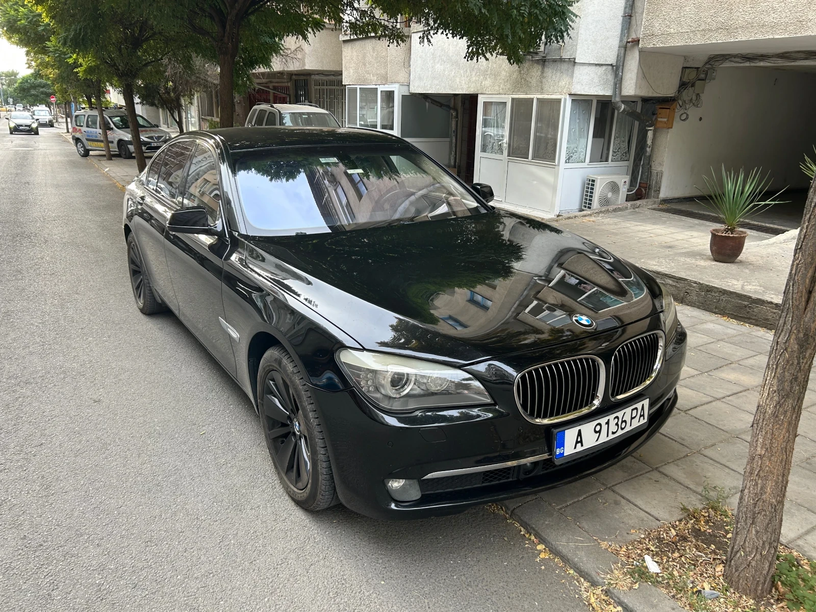 BMW 730, снимка 2 - Автомобили и джипове - 53968422