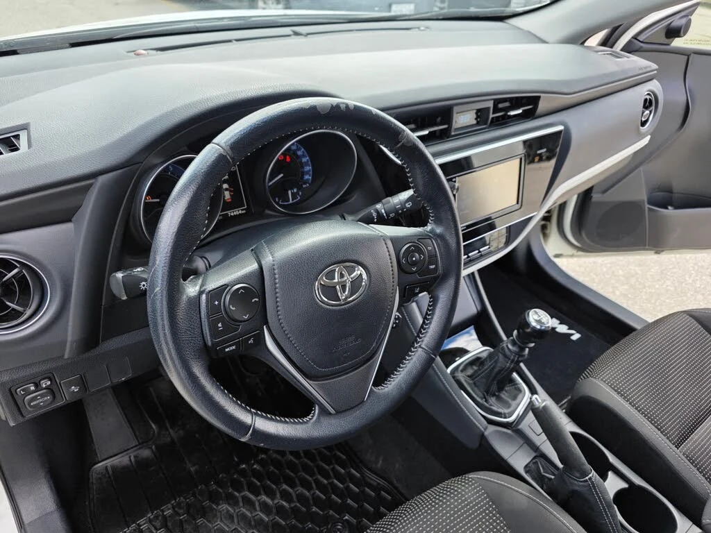 Toyota Corolla АвтоКредит* (ЦЕНА ДО БГ), снимка 11 - Автомобили и джипове - 54068438