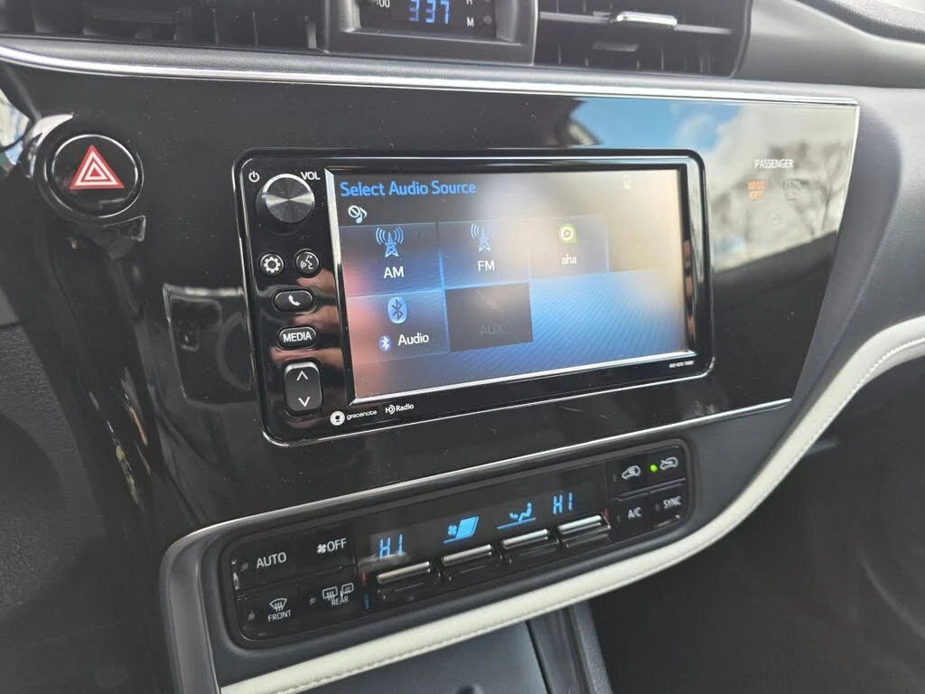 Toyota Corolla АвтоКредит* (ЦЕНА ДО БГ), снимка 12 - Автомобили и джипове - 54068438