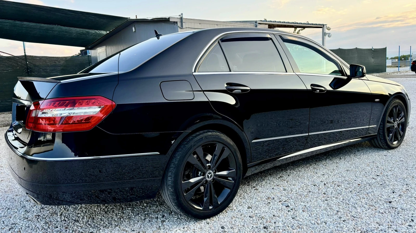 Mercedes-Benz E 350 EURO 6, снимка 7 - Автомобили и джипове - 54392281